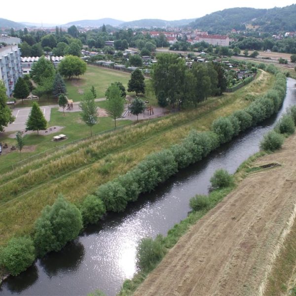 HWS-Deiche beidseitig im Bereich Hörselgrund